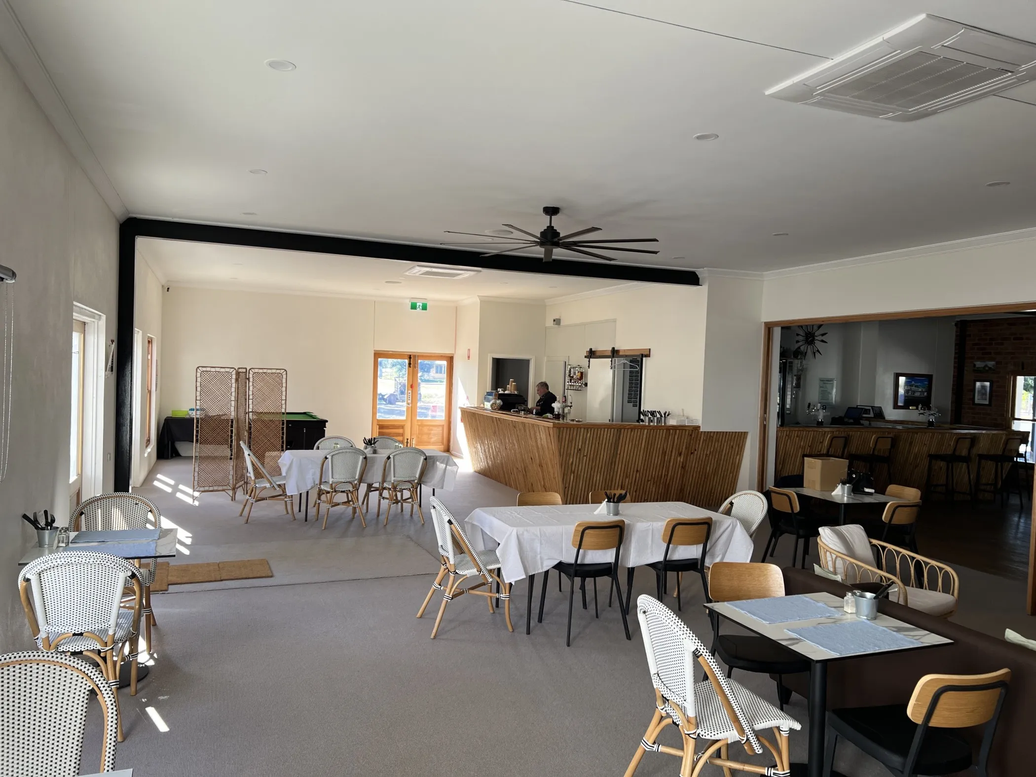 About the Conargo Pub